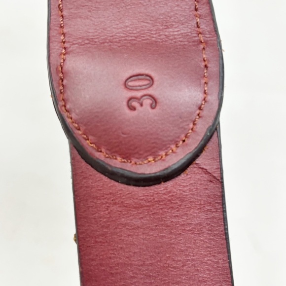 TUCKER BLAIR Men’s Blue Multi Needlepoint & Leather Hand Stitched Belt Size 30 - Picture 7 of 7